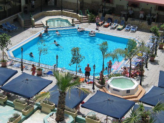 Cheap Holidays Malta - Blue Sea San Anton Hotel and Apartments Bugibba